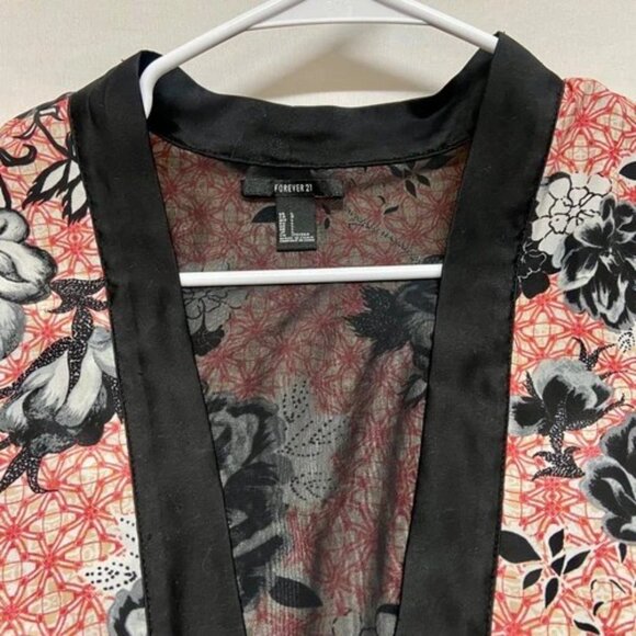 Forever 21 Open Front Kimono Top Women's Large Red Black Floral Lightweight GUC - Picture 7 of 8